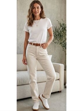 Abercrombie & Fitch Ultra High Rise The 90's Straight Jeans Cream Size 27